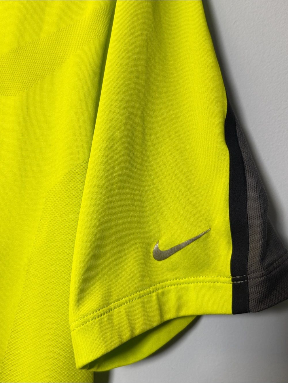 Tiger Woods Collection Golf Polo Shirts 2-Pack Size M Nike Athletic Golfcore - Picture 5 of 13